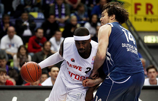 利用国际友 利用国际友