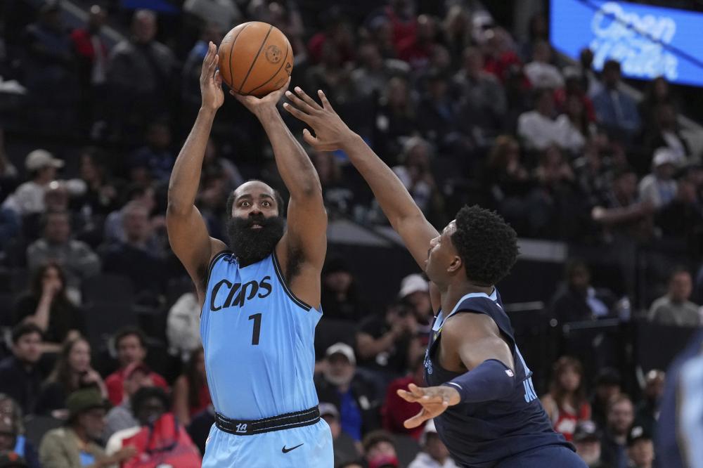 体育中超：长春亚泰3-0击败河北队 提前锁定争冠组