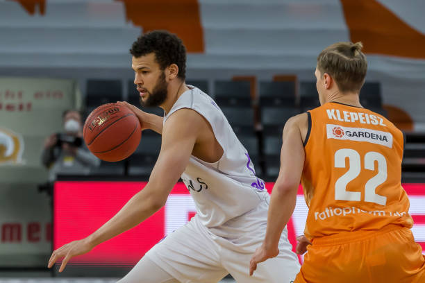 姆巴佩这样 姆巴佩这样